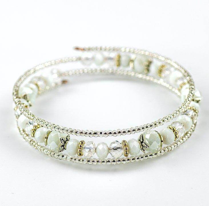 Lara Off White - children's bracelet - LaVashka.com